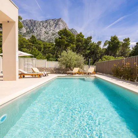 Villa Summer House Lea - With Heated Pool And Sea View