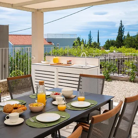 Vila Summer House Lea - With Heated Pool And Sea View *