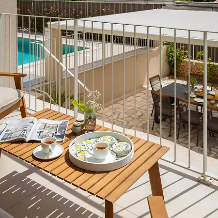 Vila Summer House Lea - With Heated Pool And Sea View Bast