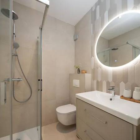 Vila Summer House Lea - With Heated Pool And Sea View Bast
