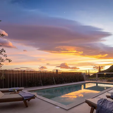 Summer House Lea - With Heated Pool And Sea View Vila Bast