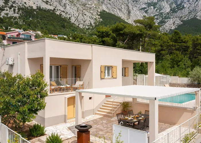 Summer House Lea - With Heated Pool And Sea View * Bast